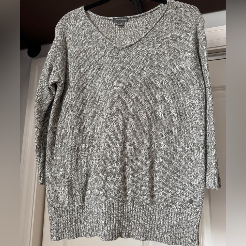 Eddie Bauer. Size Small. Blackish/Gray White Sweater.